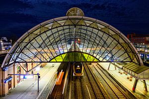 Der Bahnhof von Zwolle am Abend