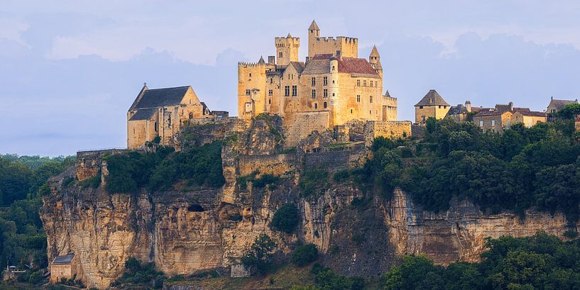 Panorama von Château de Beynac in Beynac-et-Cazenac, Frankreich von Henk Meijer Photography