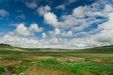 De heldere hemel van het Tibetaanse plateau van Yona Photo