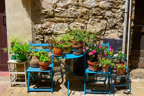 Straatbeeld in Castellar dorp in de Provence in Frankrijk