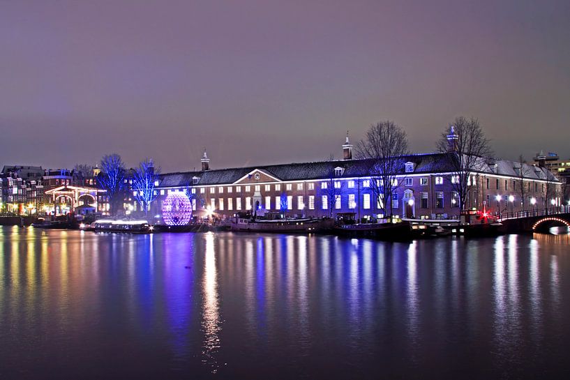 Illuminate Amsterdam at night by Eye on You