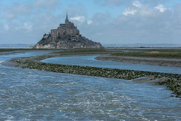 Le Mont-Saint-Michel by Marian Sintemaartensdijk