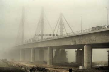 Waalbrücke bei Ewijk von David Klumperman