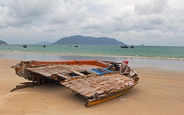 Épave de bateau sur Con Dao sur WeltReisender Magazin