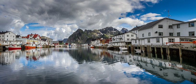 Henningsvær in Noorwegen van Hamperium Photography