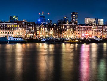 Rotterdam bij nacht van Tom Hengst