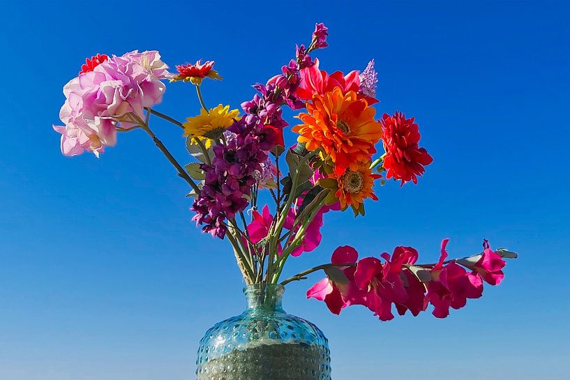 Bouquet of flowers in vase by Ton Wever