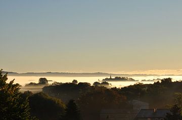 Sonnenaufgang und Nebelschwaden über Vilmnitz, Putbus, Rügen