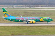 TUIfly Boeing 737 in Haribo Tropifrutti livery. van Jaap van den Berg thumbnail