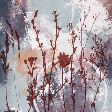 Bloemen en grassen abstract botanisch schilderij in bruin, lichtblauw, roze en oranje.