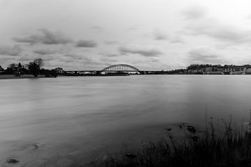 Waalbrücke Nijmegen in B&W von PIX STREET PHOTOGRAPHY