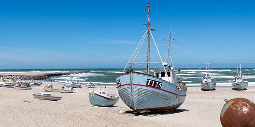 fishing vessels ashore