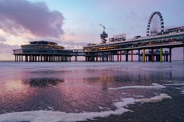 Der Pier von Scheveningen von Tim Vlielander