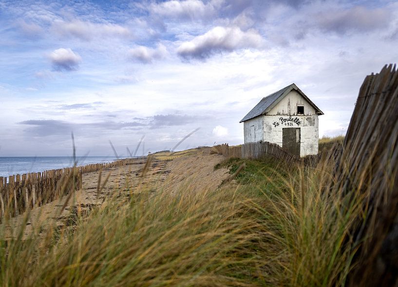 Cottage on the beach in France by Kirsten Oomen