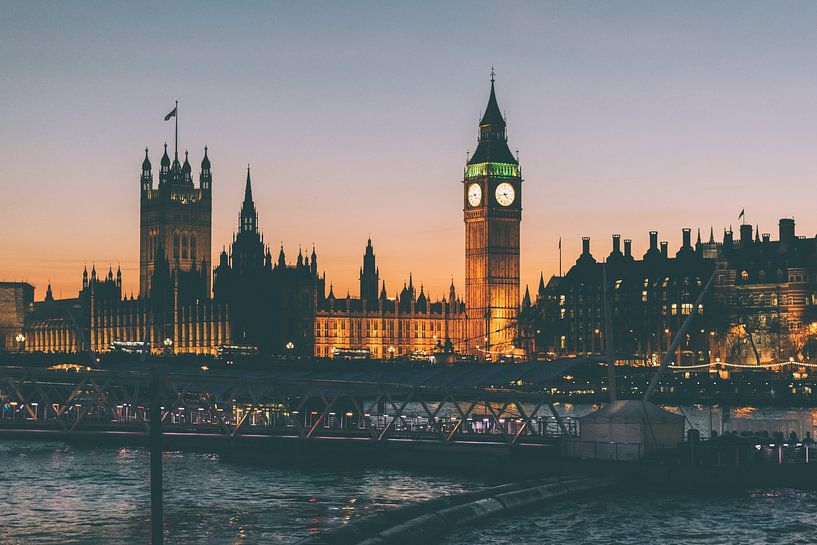 Big Ben by Hello Pompoyo