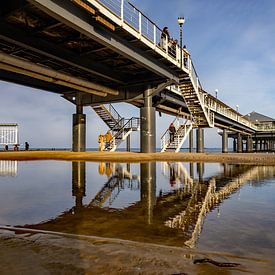 Im Spiegel des gefluteten Strandes - Kaiserbad Heringsdorf von Holger Felix