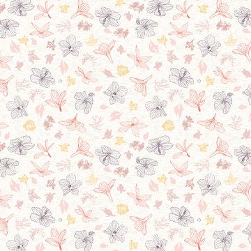 Schwimmende Blumen in Lila und Dunkelrosa