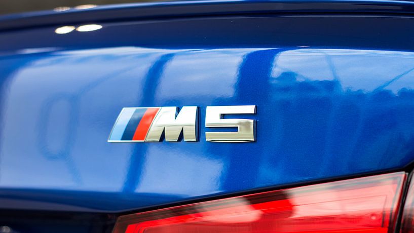 BMW M5 by Frank Van der Werff