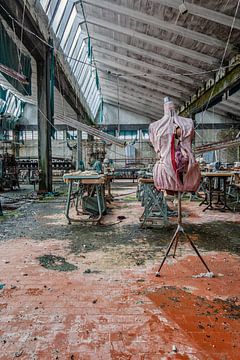 Verlaten textielfabriek van Gentleman of Decay