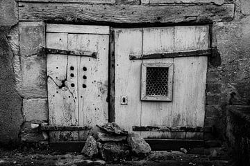 contrasting transience Joinville by anne droogsma