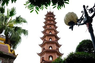 Buddhist Pagoda in Hanoi by Sander van Kal