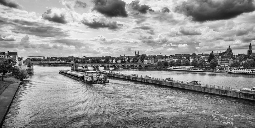 Rivier de Maas in Maastricht van Rob Boon