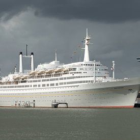 SS Rotterdam von Yvonne Gravestein