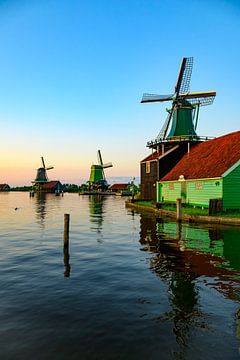 Zaanse Schans windmolens tijdens een zomerse zonsondergang van Sjoerd van der Wal Fotografie