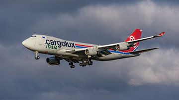 Cargolux Boeing 747-400 vrachtvliegtuig. van Jaap van den Berg