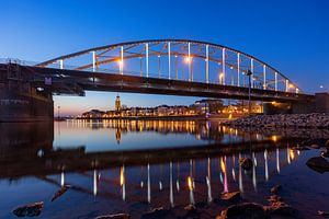 Deventer unter der Wilhelmina-Brücke, Niederlande