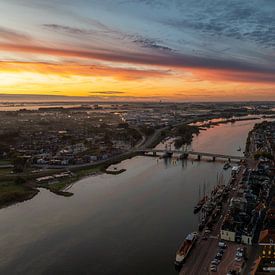 Lever du soleil au-dessus de l'IJssel sur Evert Jan Kip