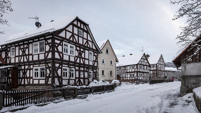 Herleshausen Fachwerkhäuser im Winter von Roland Brack