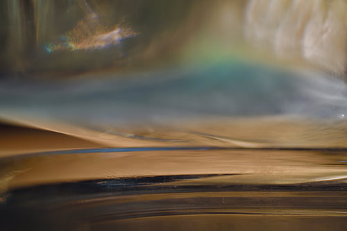 Paysage abstrait composé de verre et de lumière