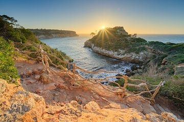 Caló des Moro op Mallorca van Michael Valjak