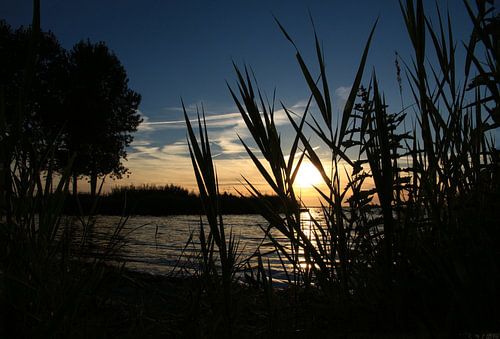 Zonsondergang  Slotermeer - Sloten Friesland.