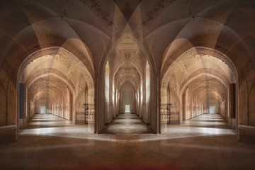 De verlaten abdij van Frans Nijland