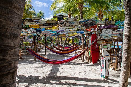 Sonne, Strand und Hängematte