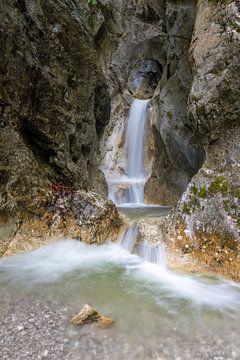 Une chute d'eau à couper le souffle sur Teresa Bauer