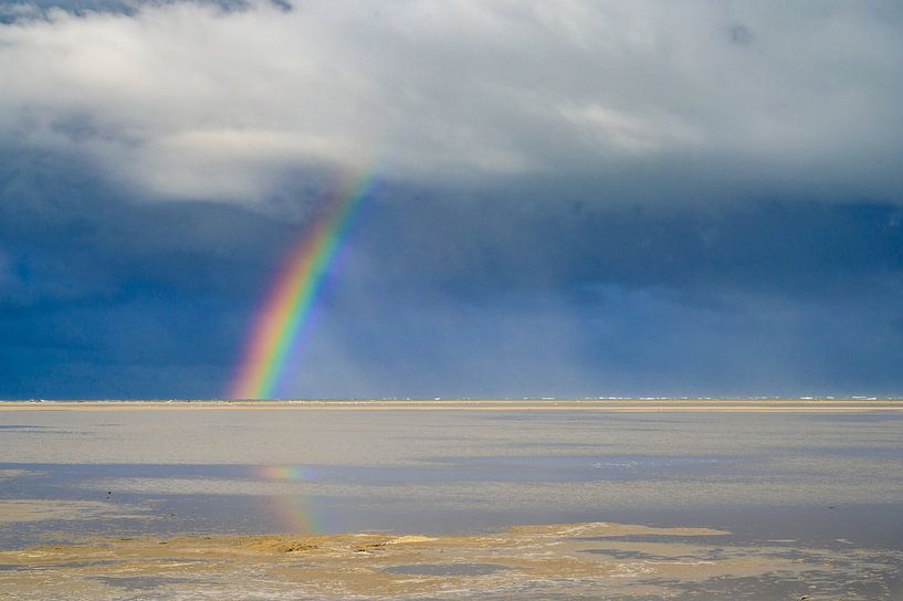 Regenbogen am Strand der Insel Texel in der Wattenmeerregion von Sjoerd van der Wal Fotografie