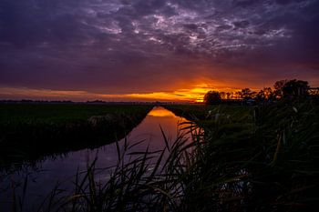 Dunkler Sonnenuntergang