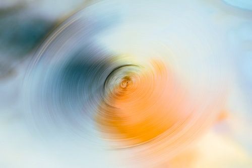 Abstrakte Alcohol-Ink-Malerei digitalisiert