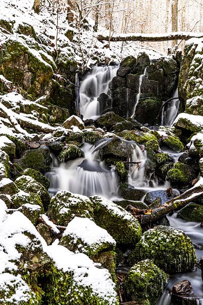 Wasserfall im Winter- Die Teufelsmühle/Rhön 3 von Holger W. Spieker