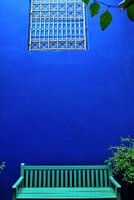 Bankje en blauw
