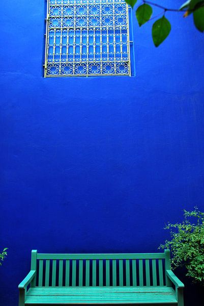Bankje en blauw van Homemade Photos