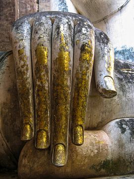 Gold on buddha hand by Dieter Walther