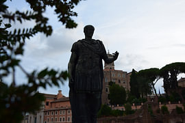 Julius Caesar by Azad Othman