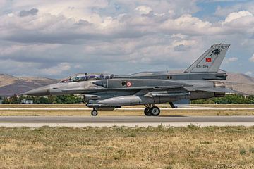 Turkse Lockheed Martin F-16D Fighting Falcon.