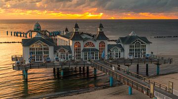 Sunrise Sellin Pier, Rügen, Deutschland von Henk Meijer Photography