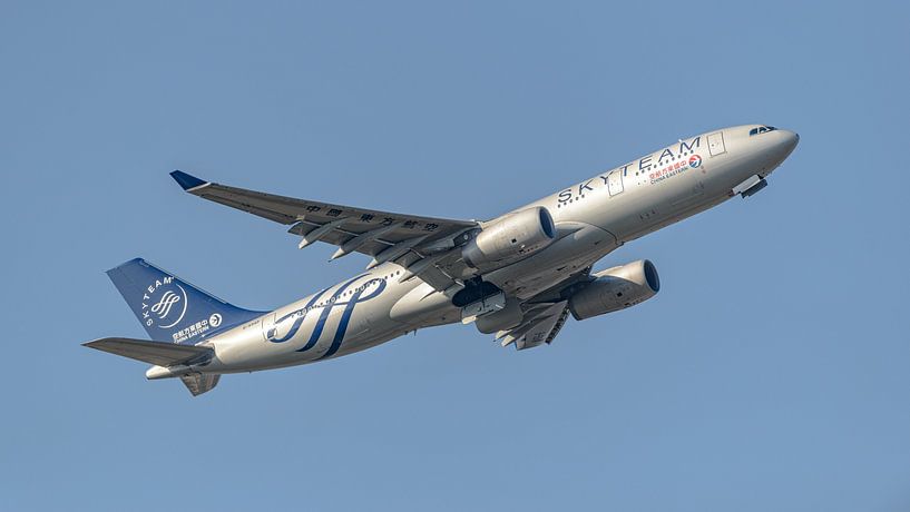 China Southern Airlines Airbus A330 in Skyteam livery. by Jaap van den Berg