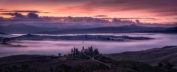 Paysage en Toscane au lever du soleil